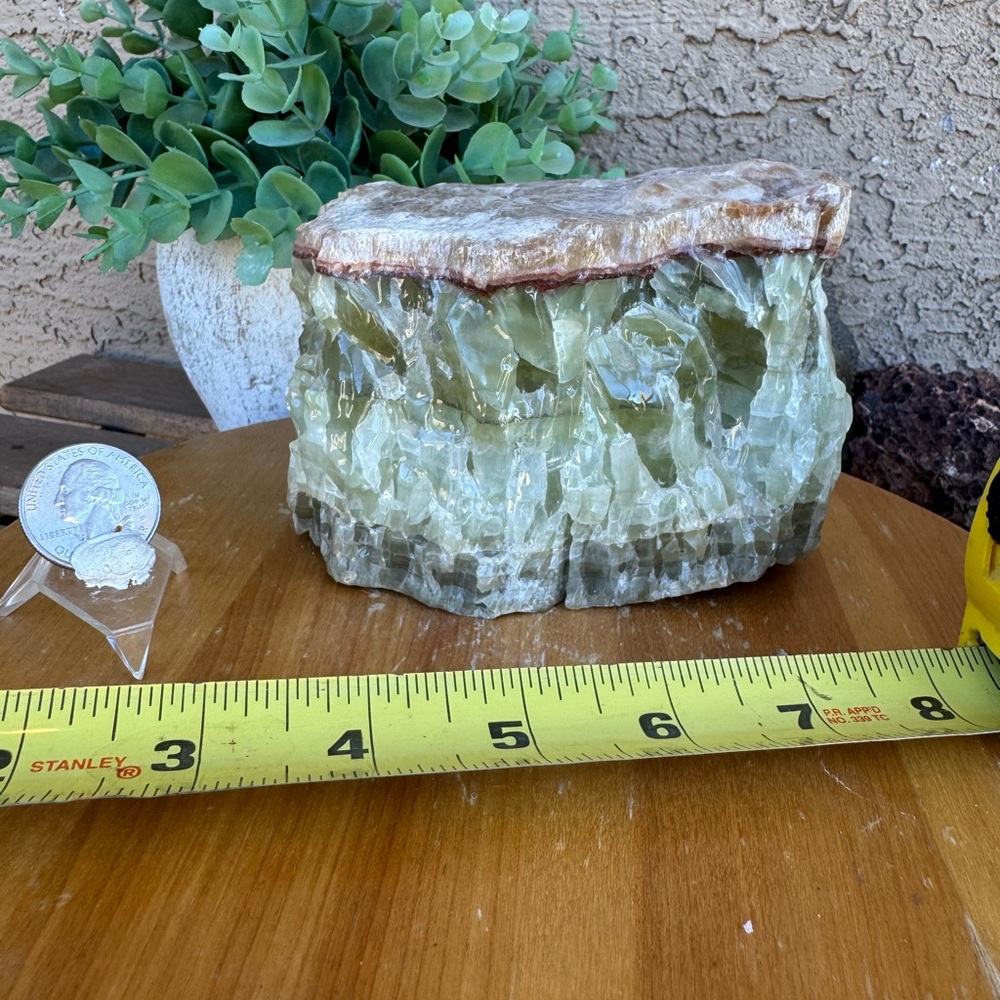 Green calcite